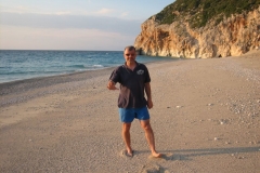 000010_milos_1_20110516_2018515787