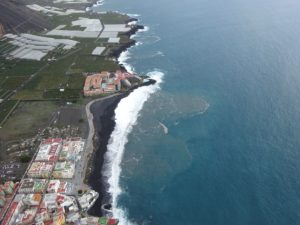 Landeanflug übers Meer